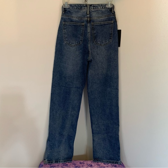 NWT* Pretty Little Thing Barrel Leg Split Hem Jeans - Picture 5 of 9